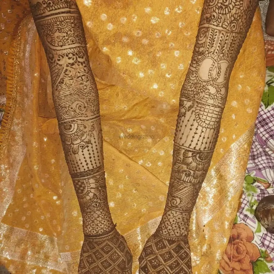 Full Hand Mehndi Design with Figures