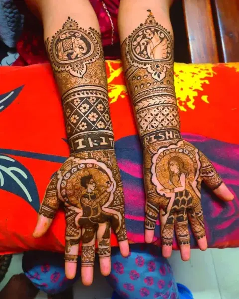 figure front hand mehndi design