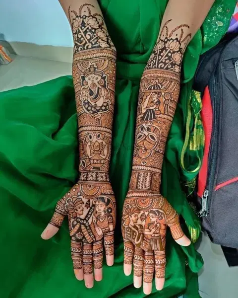 figure front hand mehndi design