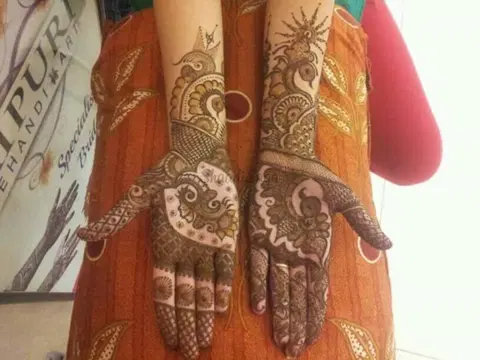 moon mehndi design