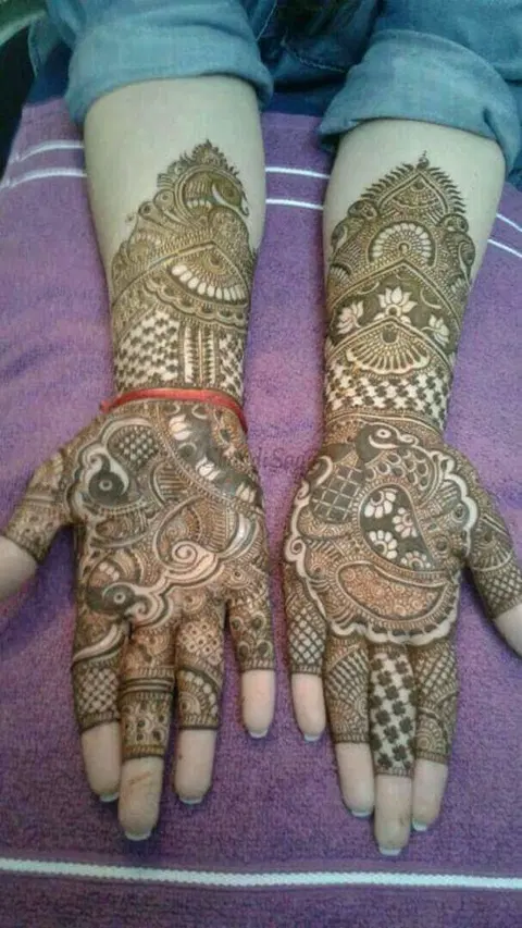 figure mehndi design