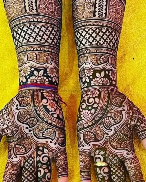 full hand mehndi design