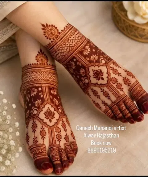 figure back hand mehndi design