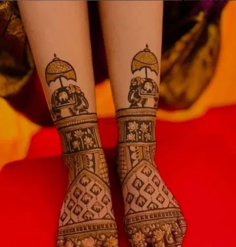 figure foot mehndi design