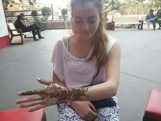 Front Hand Mehndi Design