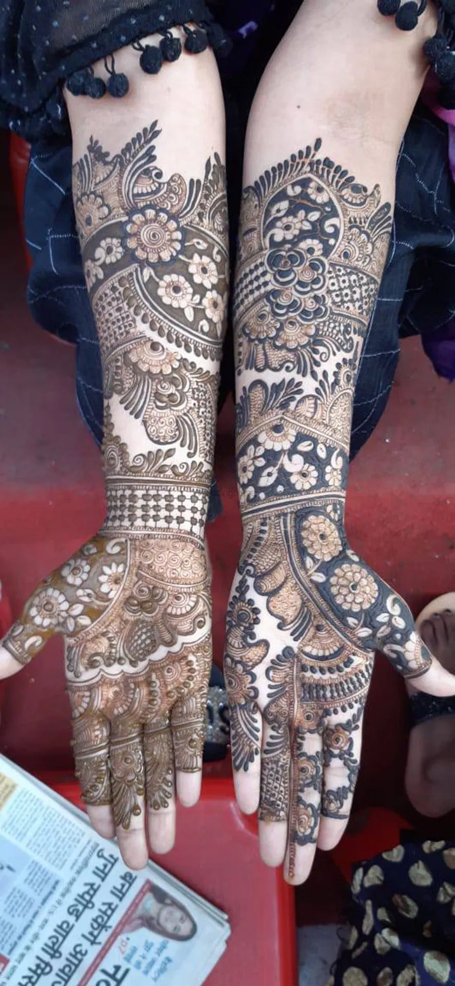 Front Hand Mehndi Design with Figures