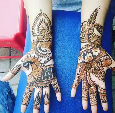 peacock mehndi design