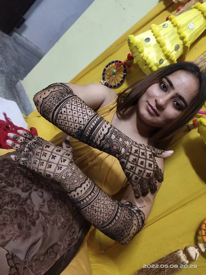 Full Hand Mehndi Design (3)