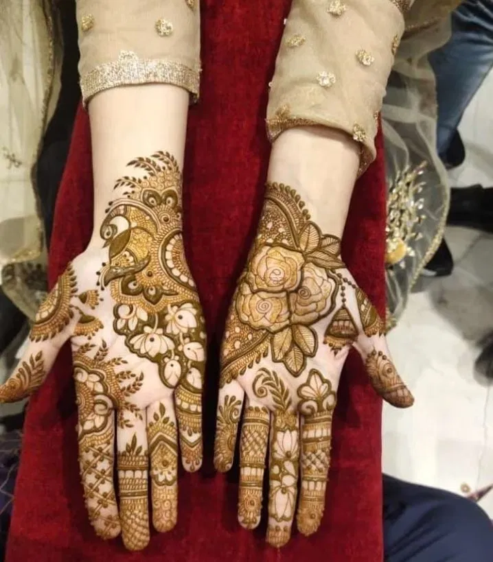 Back Hand Mehndi Design