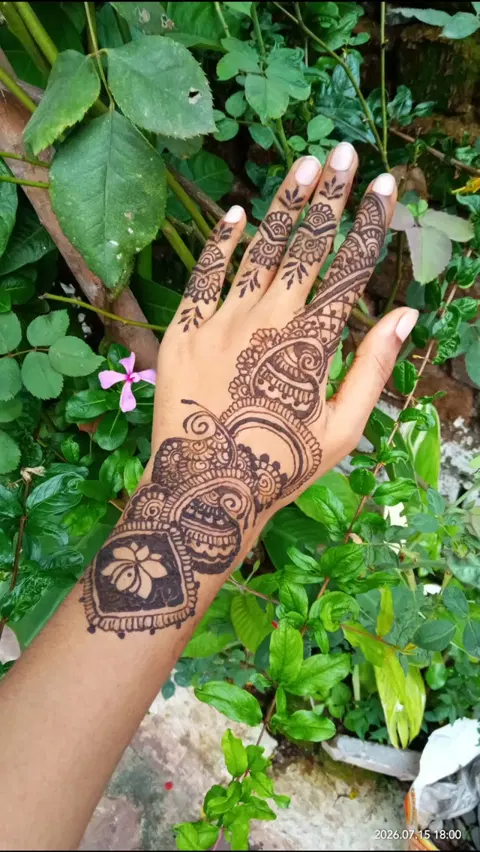 arabic front hand mehndi design