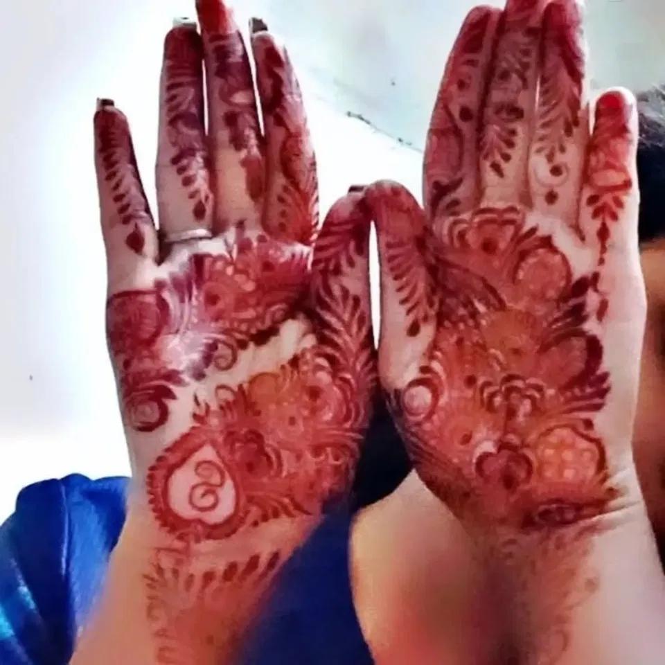Bridal Front Hand Mehndi Design