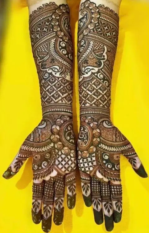 full hand mehndi design