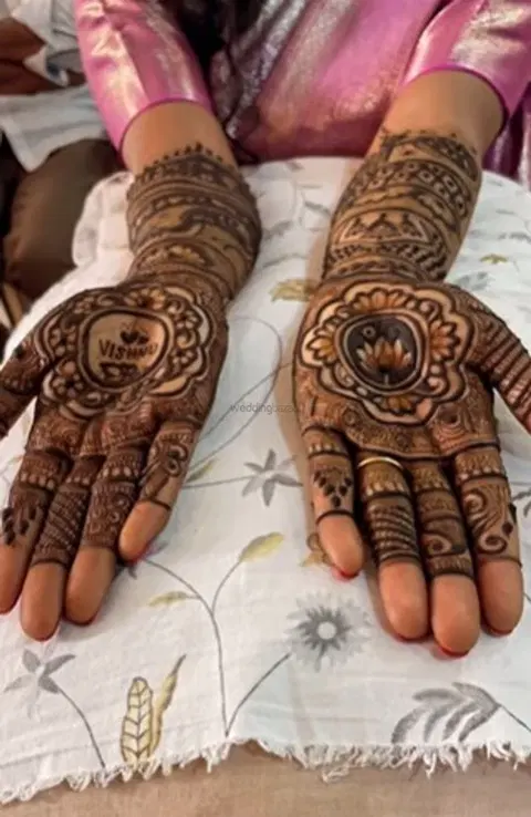 circle mehndi design