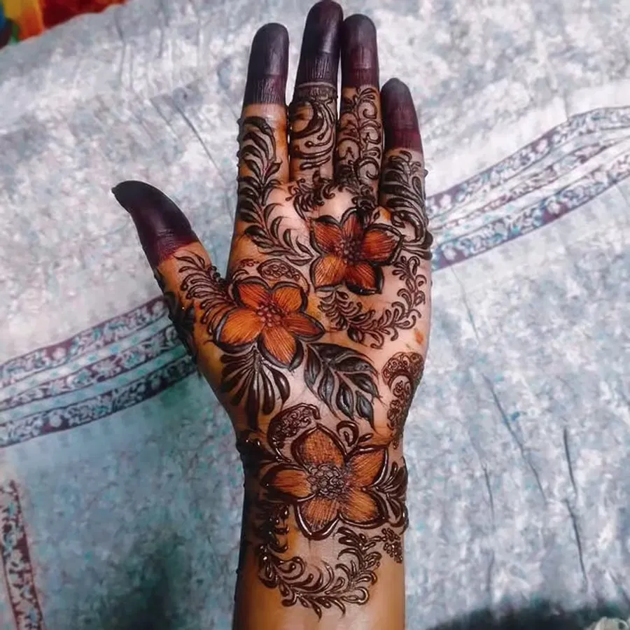 Arabic Back Hand Mehndi Design