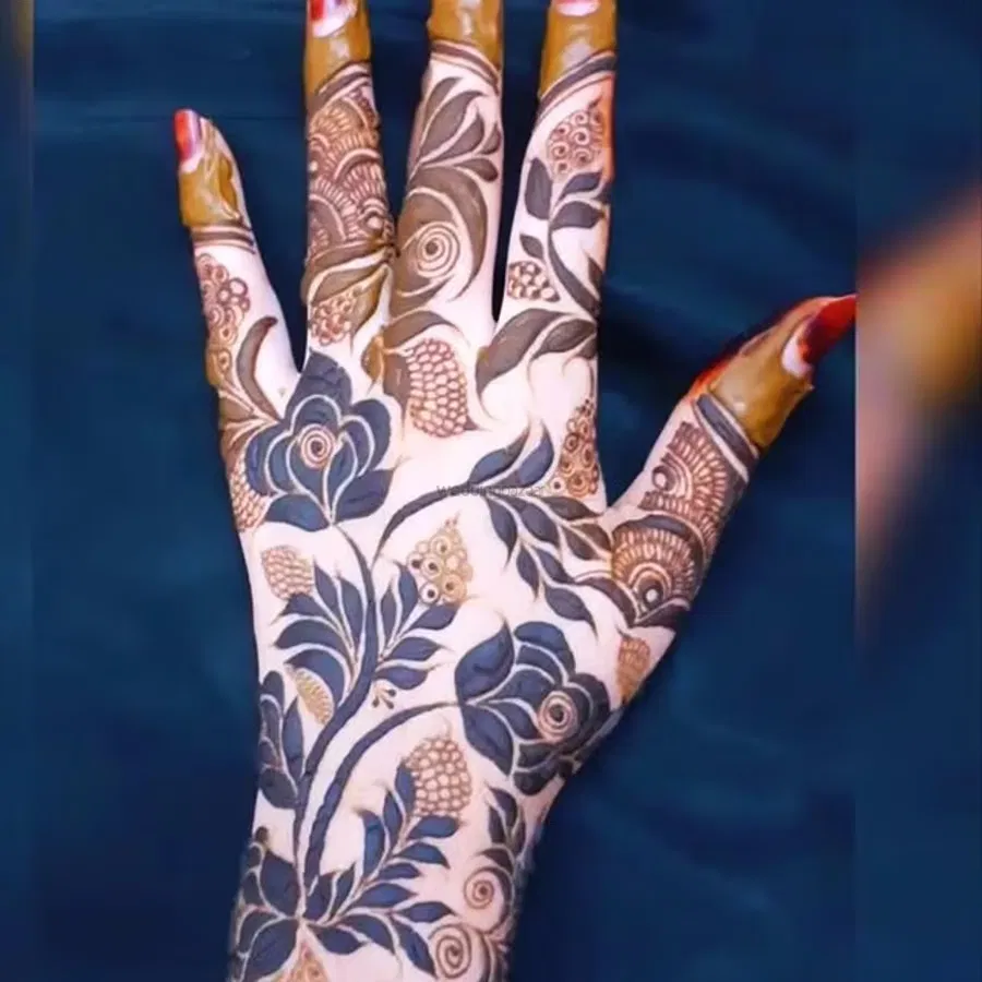 Front Hand Mehndi Design
