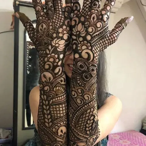 full hand mehndi design