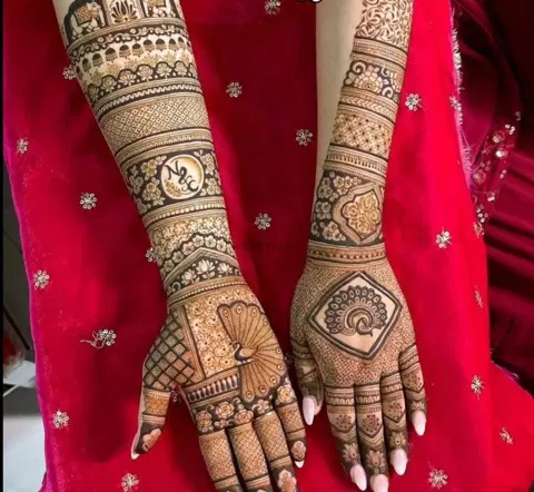front hand mehndi design