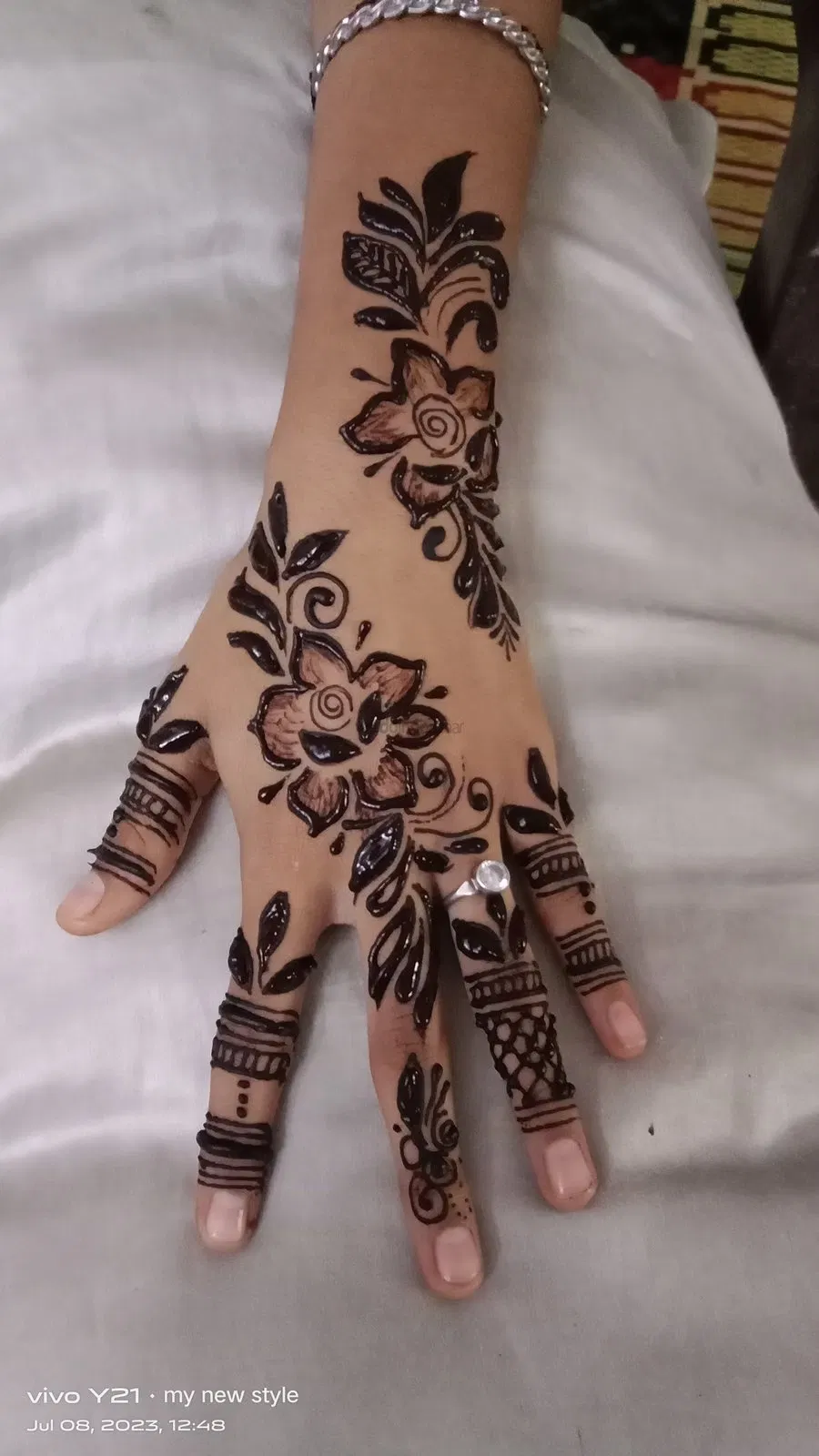 Arabic Simple Mehndi Design