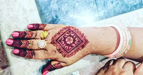 simple mehndi design