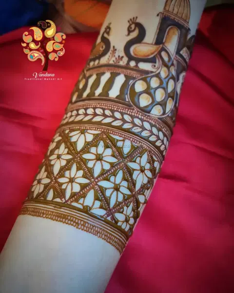 heart full hand mehndi design