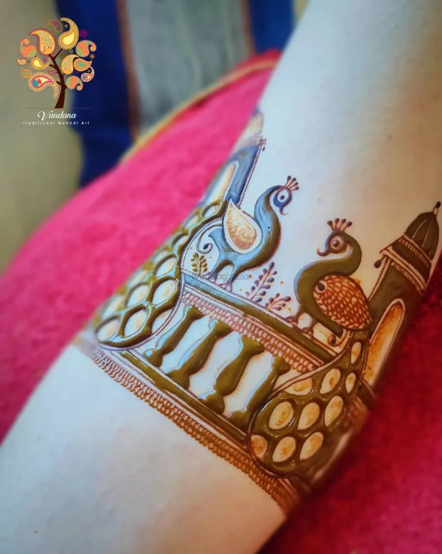 Front Hand Mehndi Design with Peacock (2)