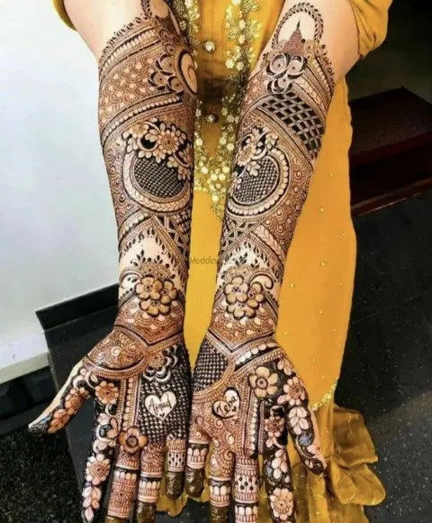 full hand mehndi design