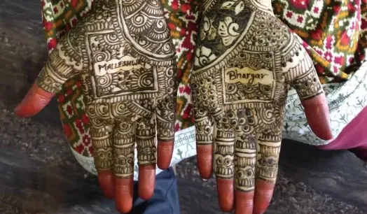 Mehndi Design with Figures