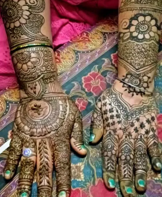Mehndi Design with Figures (2)