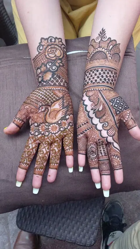 peacock mehndi design
