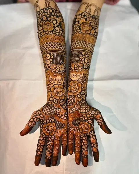 full hand mehndi design