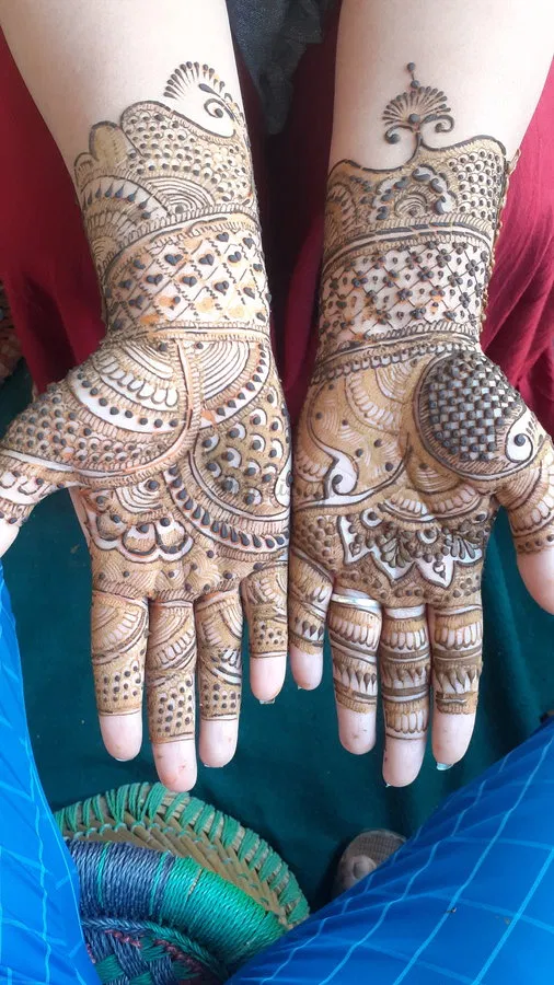 Front Hand Mehndi Design