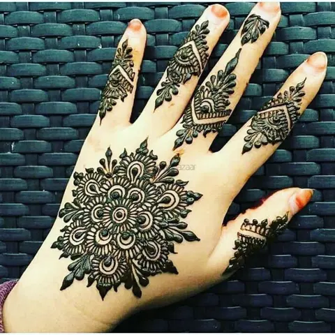 mehndi design
