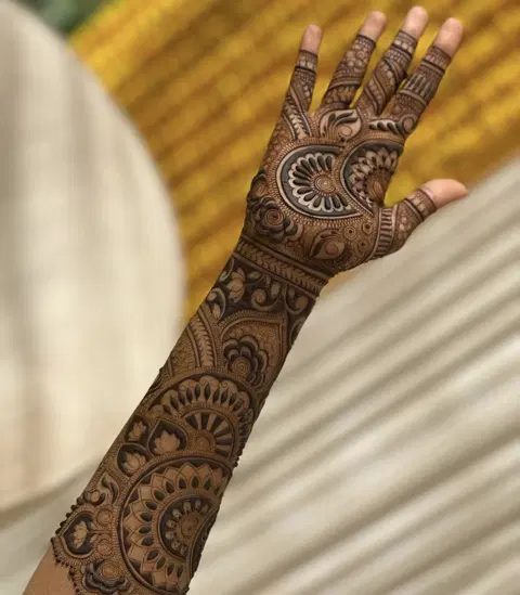 full hand mehndi design