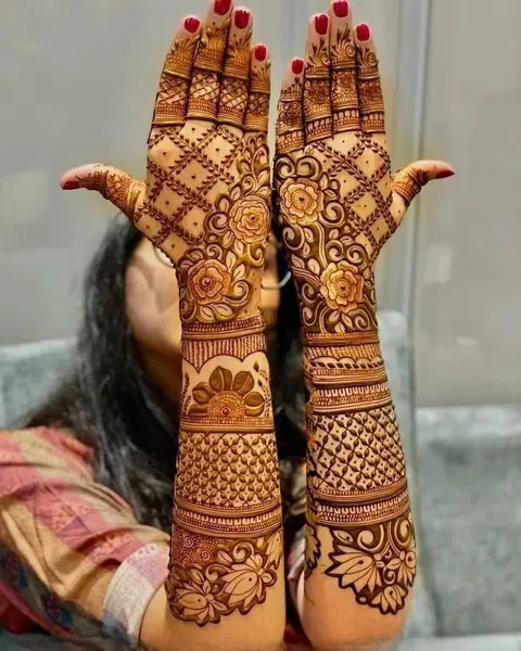 full hand mehndi design