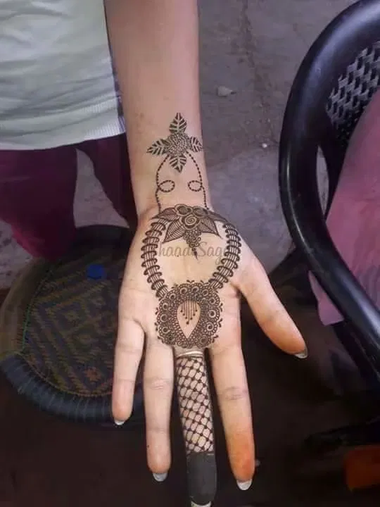 Simple Front Hand Mehndi Design with Hearts