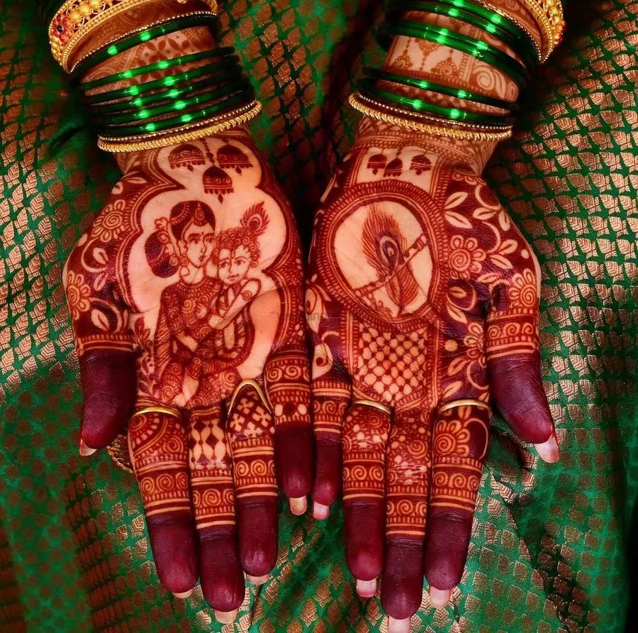 Mehndi Design with Figures