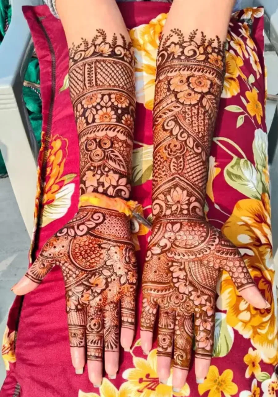Front Hand Mehndi Design with Figures