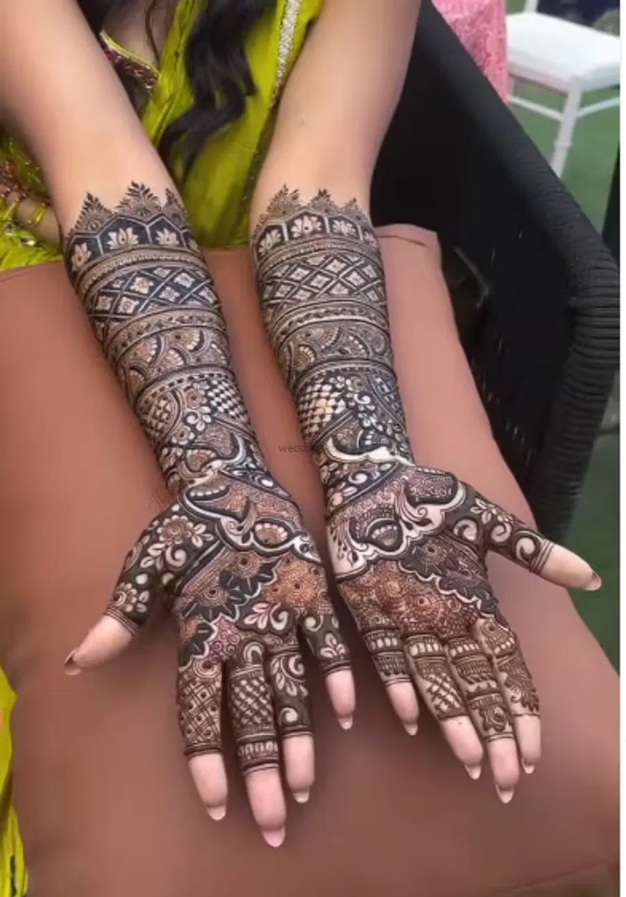 Full Hand Mehndi Design with Figures and Hearts