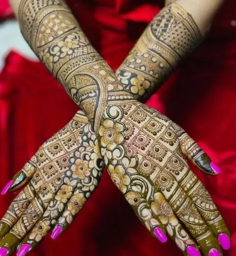 heart full hand mehndi design