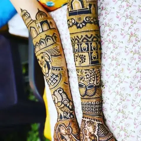 figure front hand mehndi design