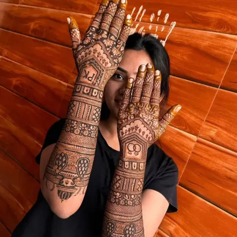 full hand mehndi design
