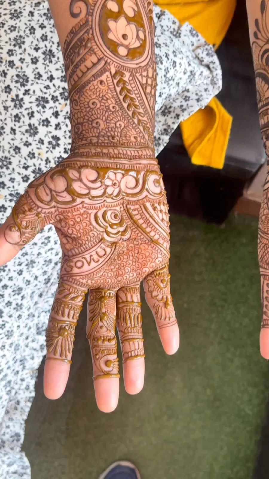 Front Hand Mehndi Design