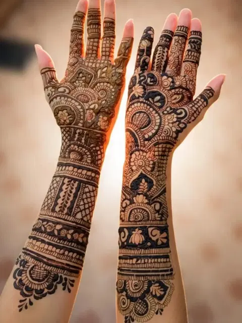front hand mehndi design