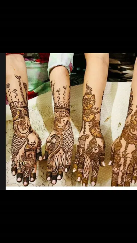 figure front hand mehndi design