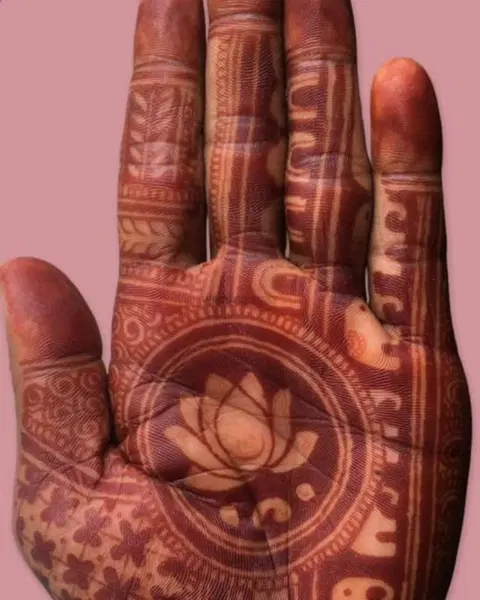 simple lotus front hand mehndi design