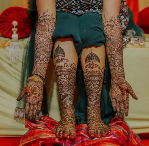 figure full hand mehndi design