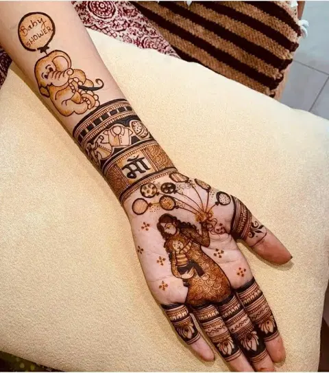 figure front hand mehndi design
