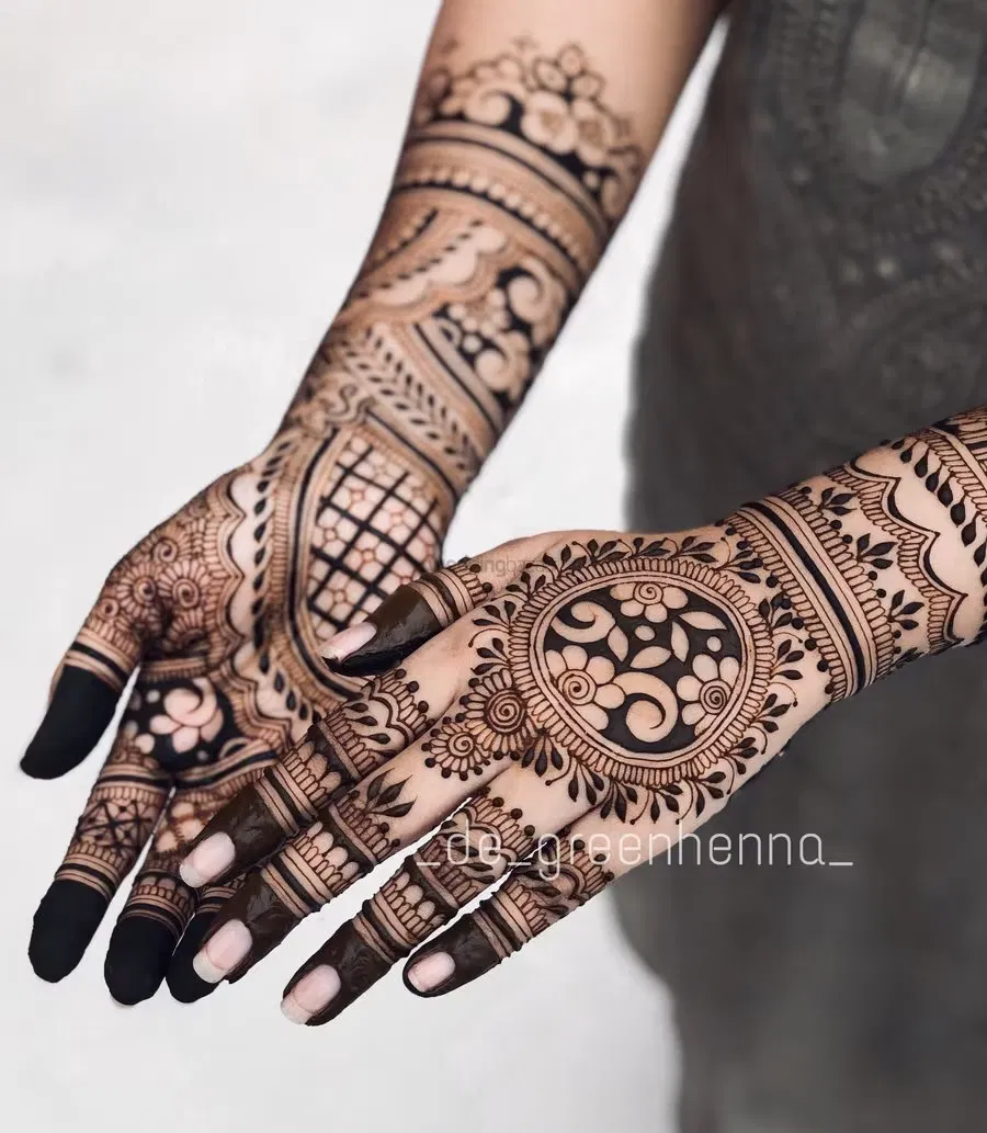 Back Hand Mehndi Design with Figures