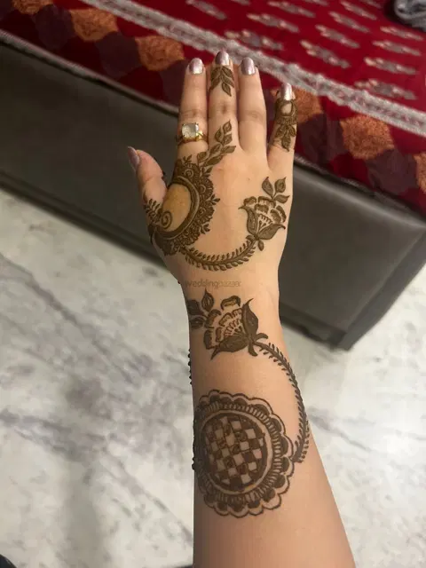 arabic back hand mehndi design