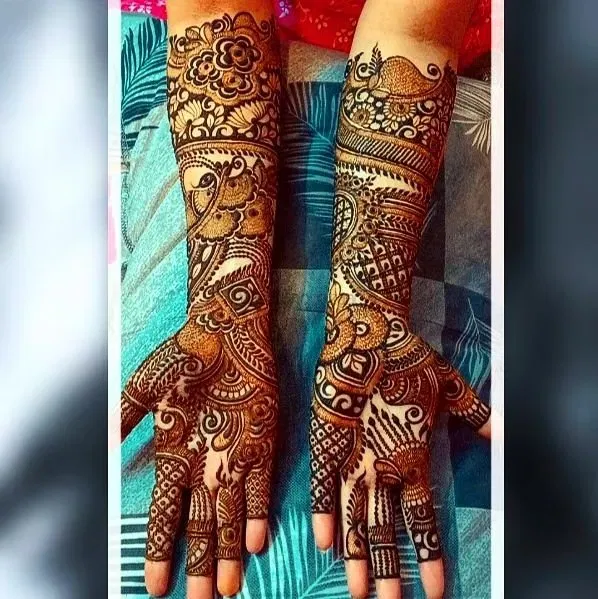Front Hand Mehndi Design with Figures